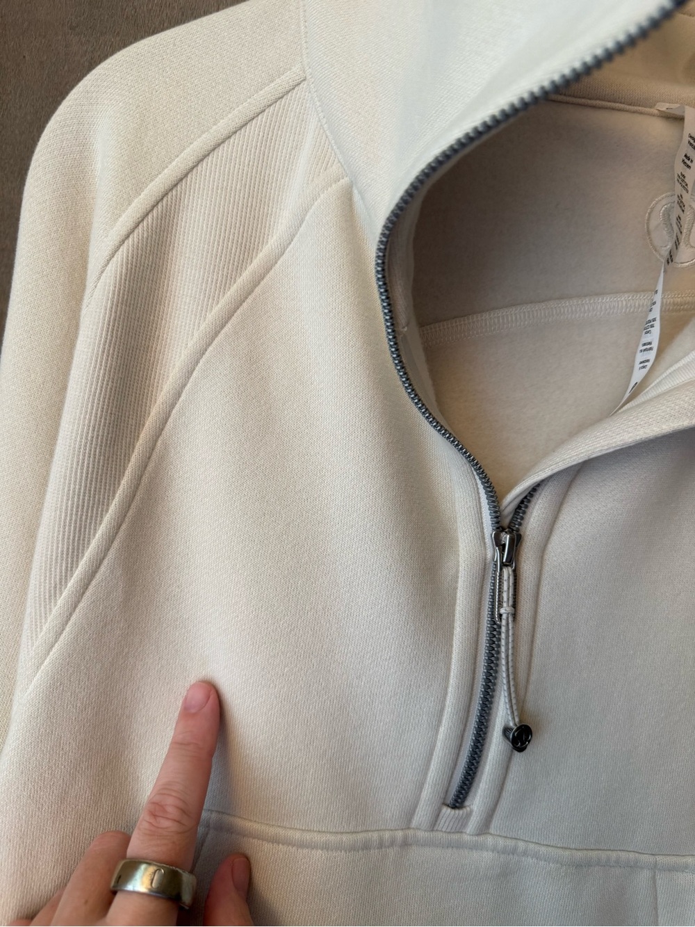 Lululemon - Picture 6 of 7